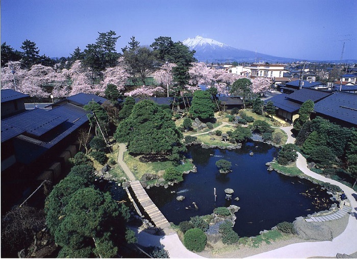 日本庭園「揚亀園」