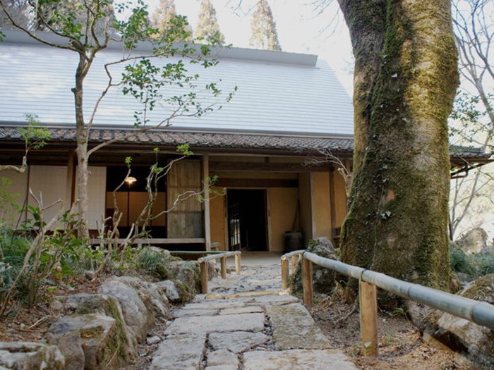 荒川豊蔵資料館