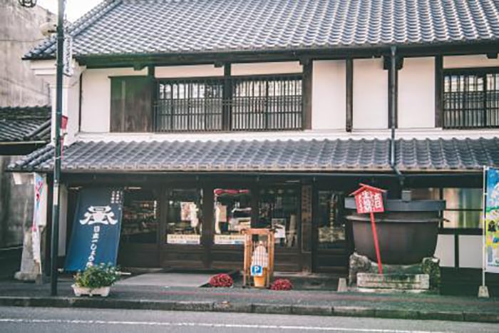 岡直三郎商店醤油蔵見学