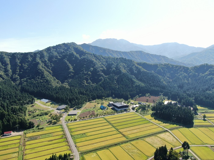 霊峰八海山と魚沼の里