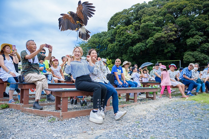 掛川花鳥園　バードショー