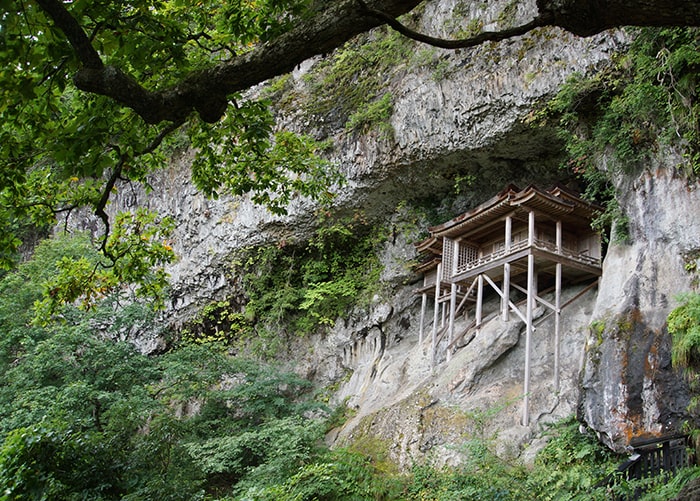 三徳山三佛寺　投入堂