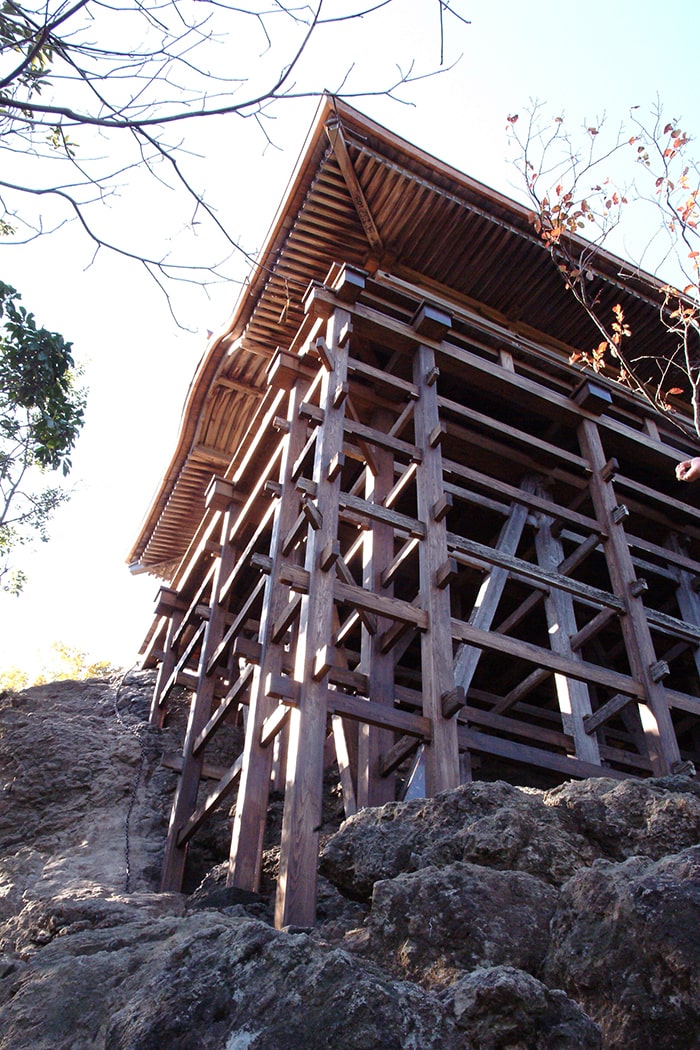 三徳山三佛寺　文殊堂