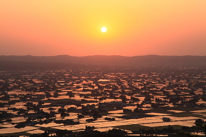 心に染みる夕景　写真提供:(公社)とやま観光推進機構