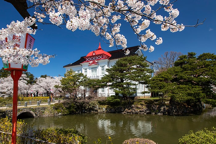 鶴岡公園