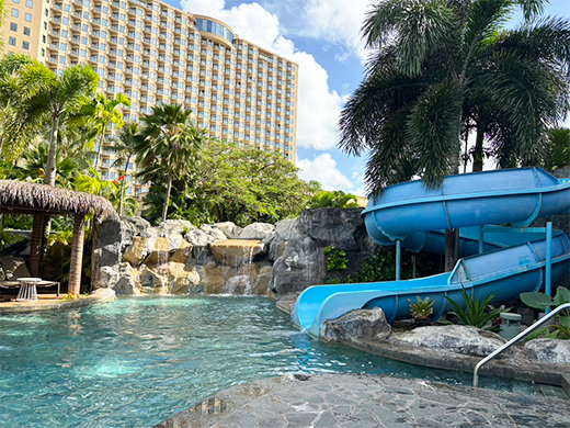 ウォータースライダー