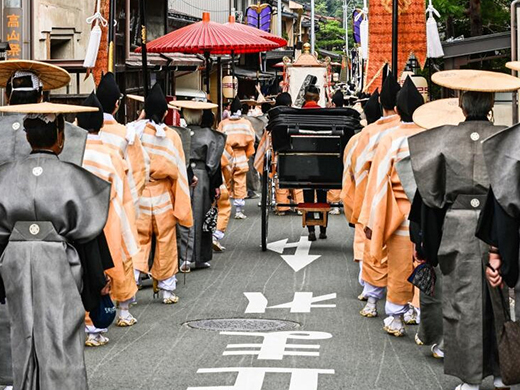 岐阜名物・秋の「高山祭」で江戸時代にタイムスリップ