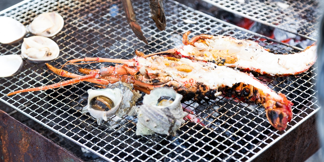 伊勢エビの網焼き