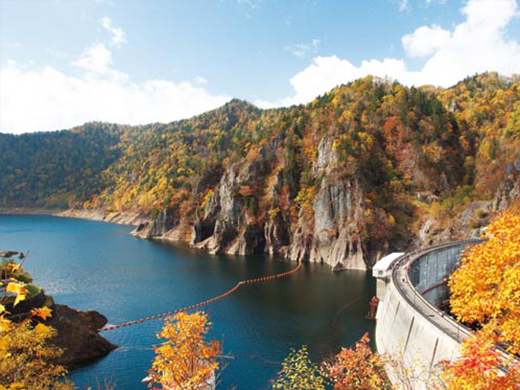 定山渓（じょうざんけい）の紅葉イメージ