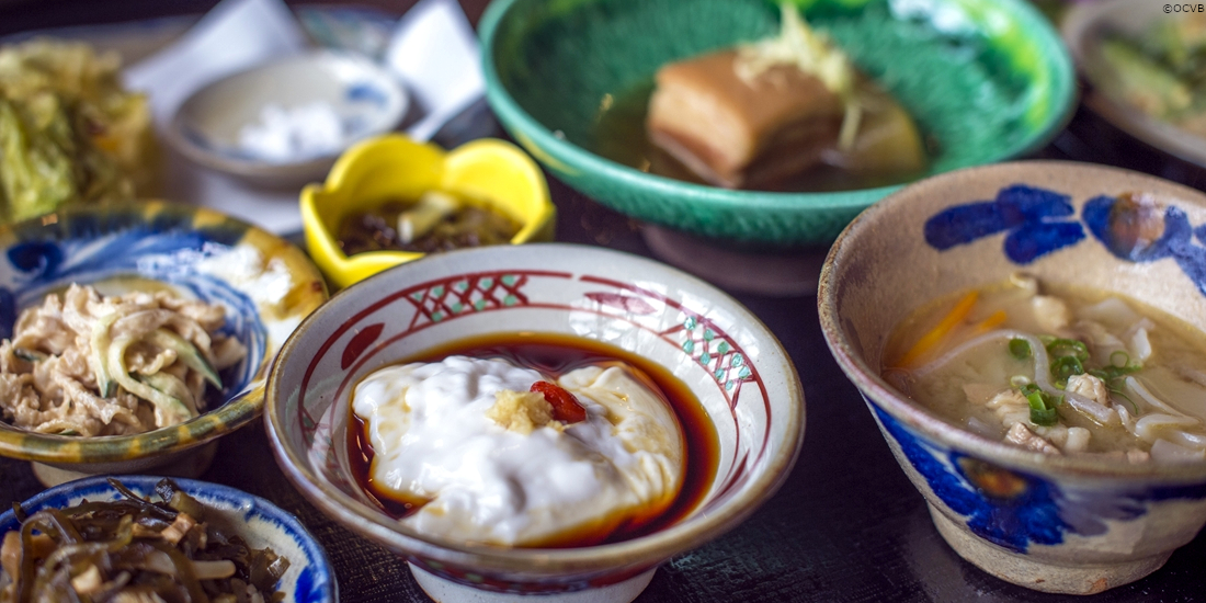 沖縄のおすすめグルメを
食べに行こう！