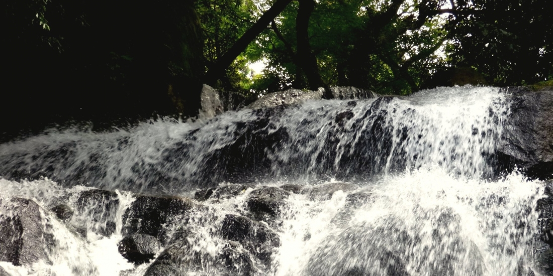 福岡随一のパワースポット 
白糸の滝