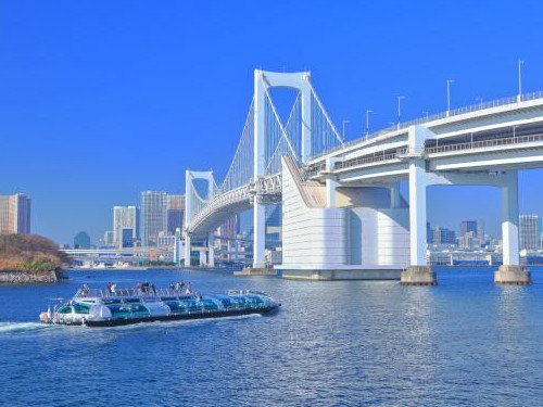 水上バスで東京観光