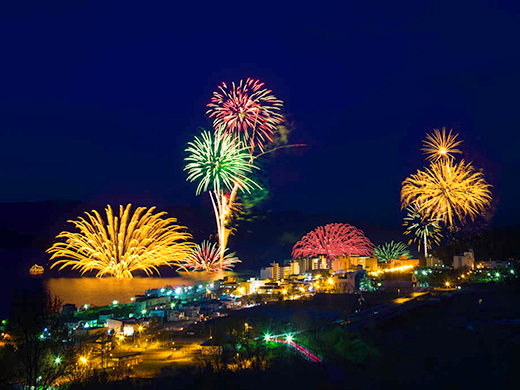 洞爺湖ロングラン花火大会