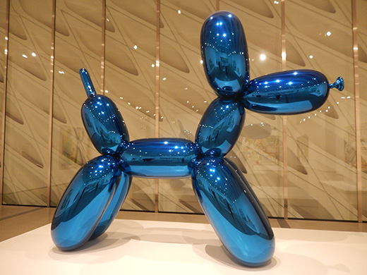 犬のオブジェ〈Balloon Dog〉