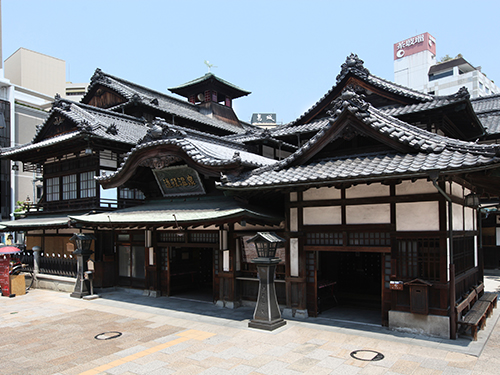 道後温泉本館