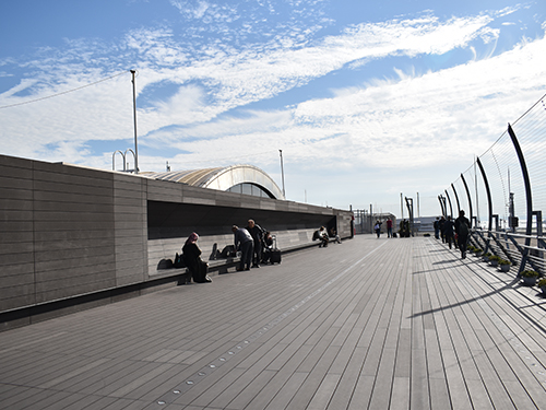 羽田空港屋上展望デッキ（第1ターミナル 6階）