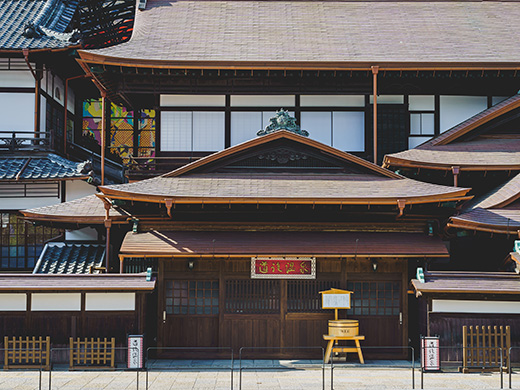 道後温泉本館