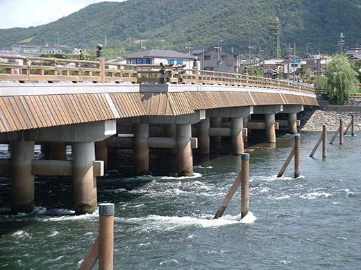 宇治橋