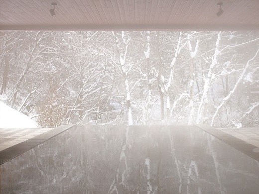 明神館　立ち湯　雪景色